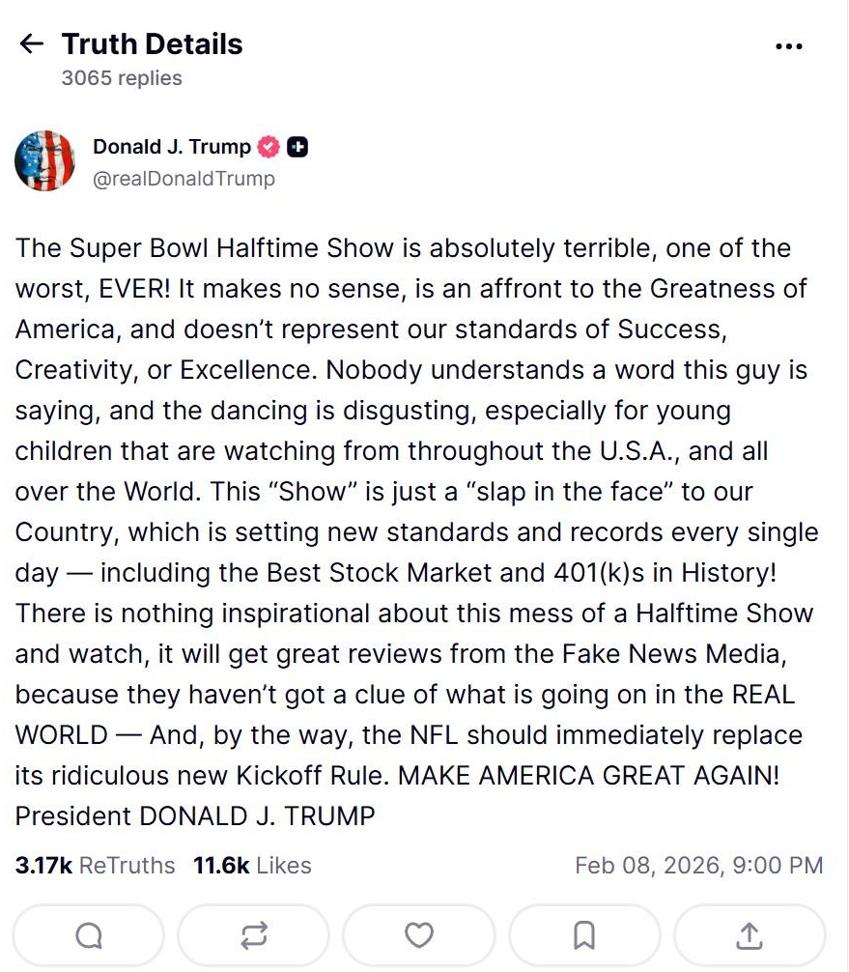 Mensaje de Donald Trump en su red social hablando de la actuación de Bad Bunny.