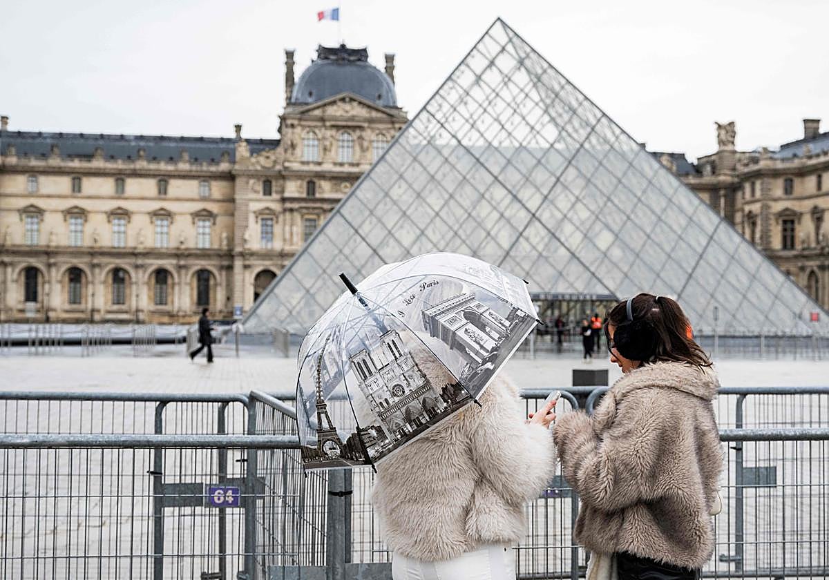 Louvre