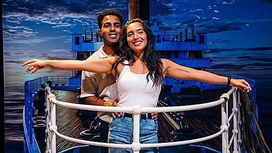 Hundirse en el Titanic y hacer queso en un caserío: por qué las experiencias monopolizan el ocio