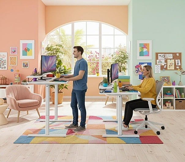 Estas mesas elevables son perfectas trabajar y aprovechar cada rincón de tu casa u oficina