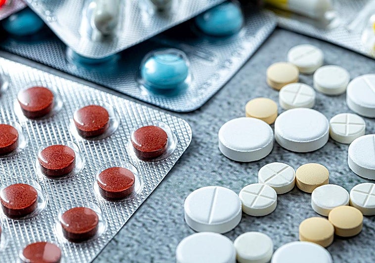 Tres líneas rojas del 'inofensivo' paracetamol que es fácil traspasar