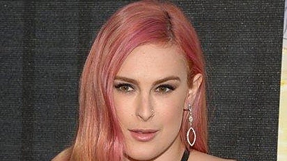 Rumer Willis, cuatro trabajos para no vivir de sus padres, Bruce Willis y Demi Moore