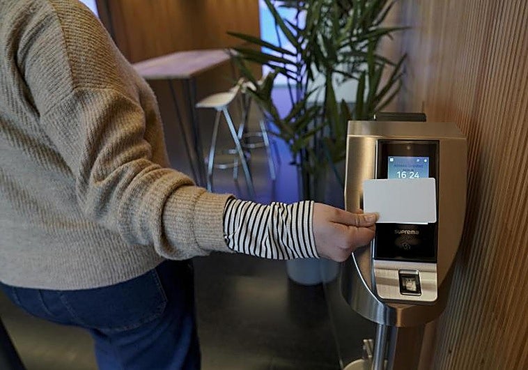 Más de 3.200 millones de euros perdidos en 2025 por el fraude de las horas extra