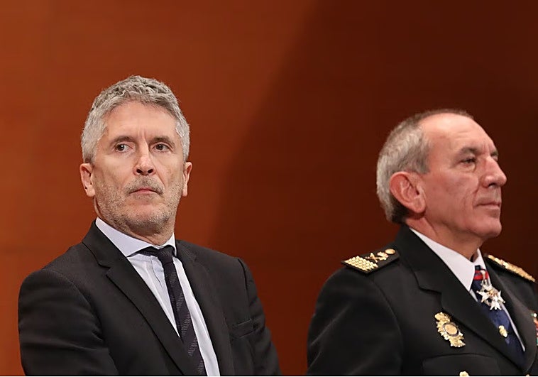 Marlaska descarta suspender al comisario acusado de encubrir al DAO y lo recoloca como alto cargo