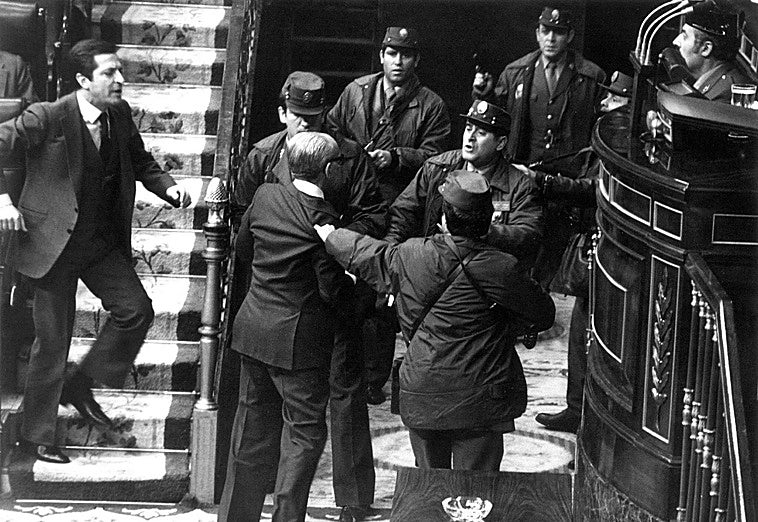 El 23-F, a la luz: el Gobierno desclasifica las 153 «unidades documentales» bajo secreto 45 años