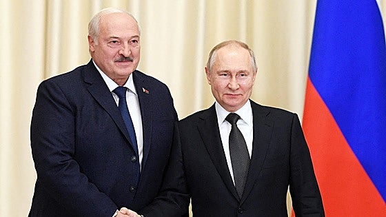 Putin y Lukashenko denuncian la presión occidental contra los aliados de Moscú y Pekín