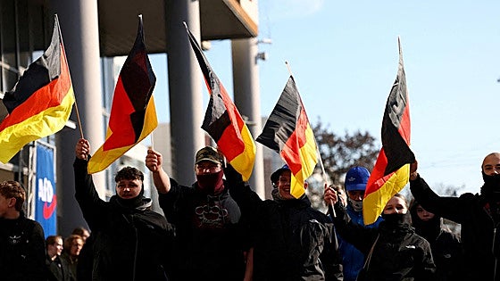 La Justicia alemana suspende temporalmente la vigilancia ampliada a la ultraderecha de AfD