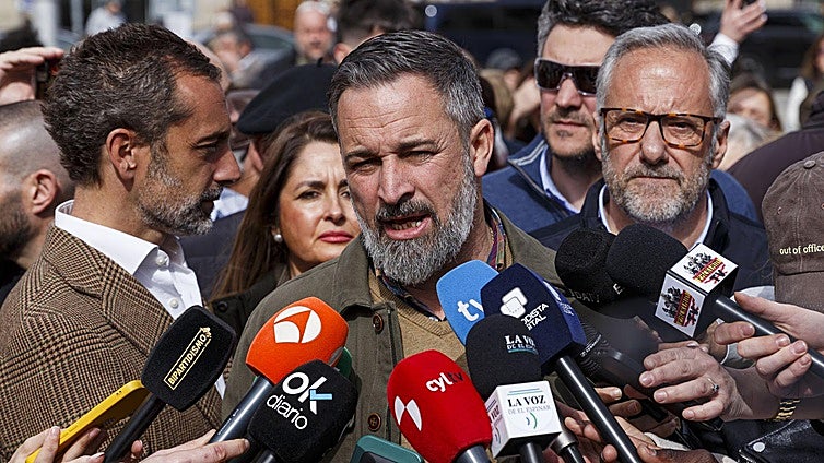 Abascal achaca a «ambiciones personales» la crisis de Vox en Murcia