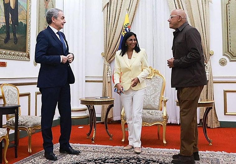 El Senado interroga hoy a Zapatero con Plus Ultra y su nexo con Venezuela en pleno apogeo