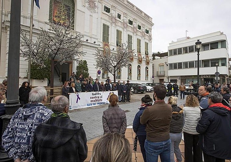 Detenido un hombre como presunto autor de la muerte de su mujer en Cádiz