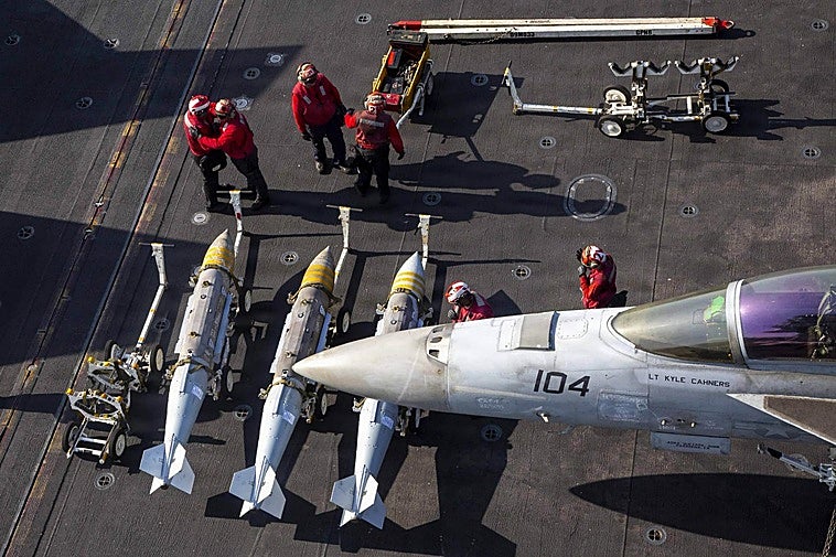 Tres militares de EE UU mueren y otros cinco resultan heridos en la guerra de Irán