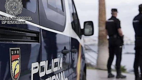 Un taxista, detenido tras dejar grave a un cliente en Fuengirola por tirarse un eructo