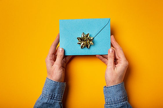 Si no sabes qué regalar, regala la tarjeta regalo de Amazon que te salvará de más de un apuro
