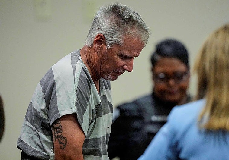 Sentencia histórica: condenado por asesinato el padre de un menor que mató a 4 personas en una escuela de EE UU