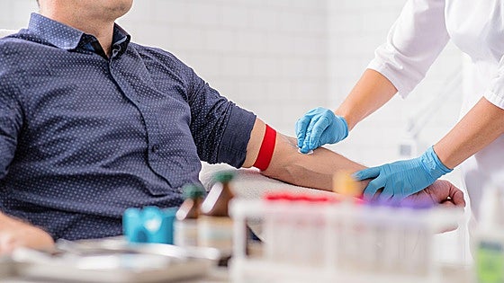 Puedes donar sangre con la regla, pero ojo si vas al dentista