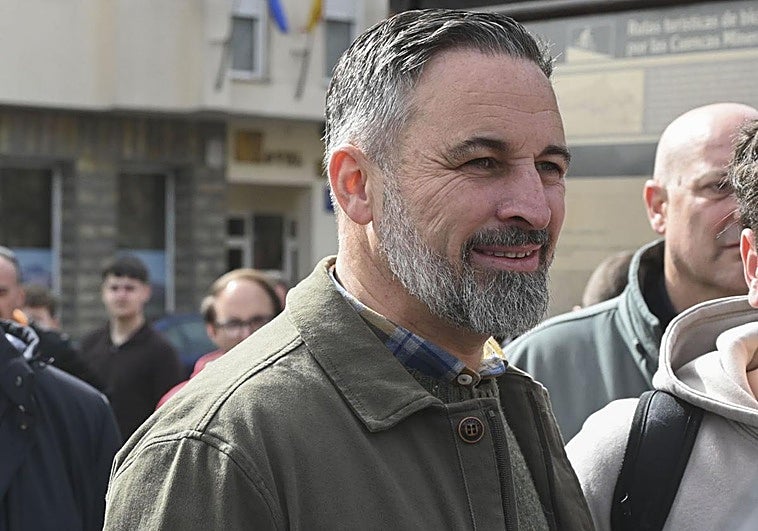 El acercamiento entre el PP y el PNV desata las críticas en Vox