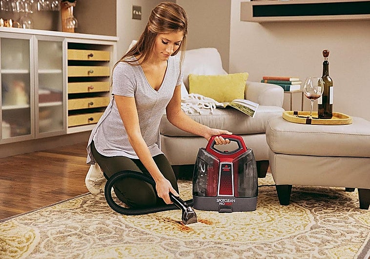 Estos limpiadores Bissell eliminan todo tipo de manchas y olores en alfombras y tapicerías
