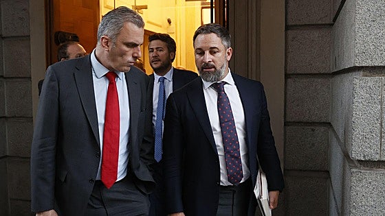 Vox expulsa a Ortega Smith y abre expediente disciplinario al líder del partido en Murcia