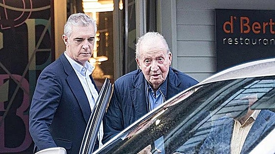 Juan Carlos I permanecerá en Abu Dhabi, donde «se encuentra bien» acompañado de Froilán