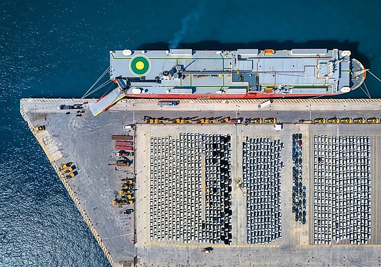 El saldo comercial de la automoción española cae un 52%