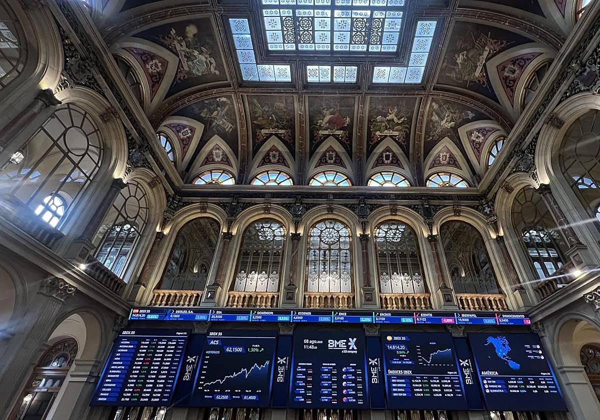 Interior de la Bolsa de Madrid.