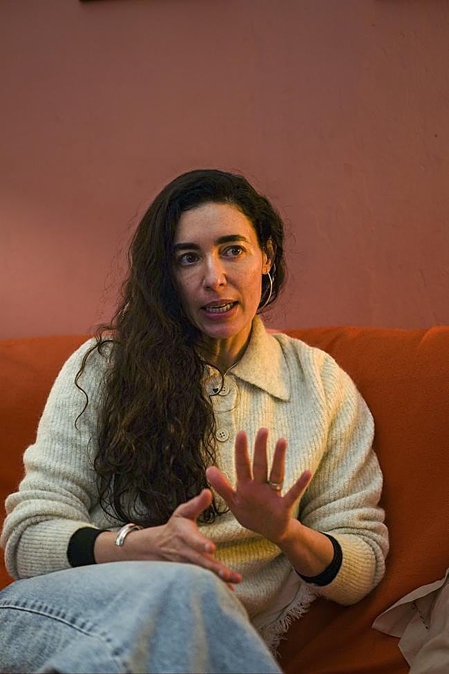 Fernanda Trías durante la entrevista