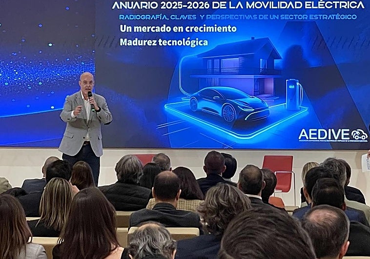 La guerra en Irán destapa la ventaja del coche eléctrico frente al de combustión