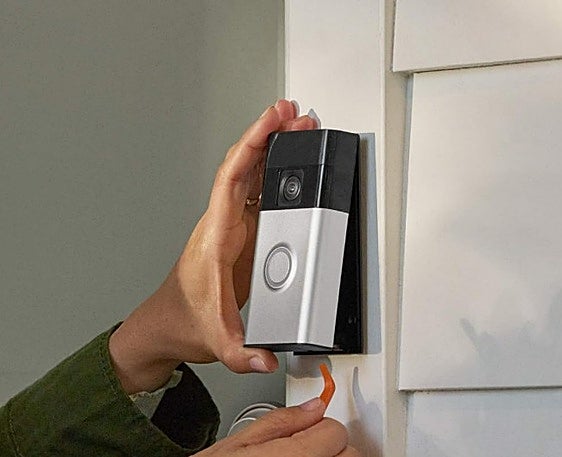 El videotimbre Ring con batería y vídeo HD da seguridad y control total a tu puerta
