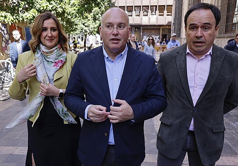 El PP critica la «calma chicha» del Gobierno y pone «a su disposición» su plan anticrisis