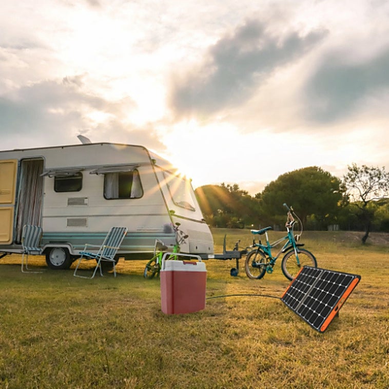 La nevera termoeléctrica portátil Arebos te salvará  tanto en ruta como en casa