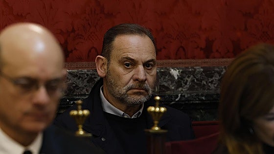 Ábalos y la última baza de su defensa