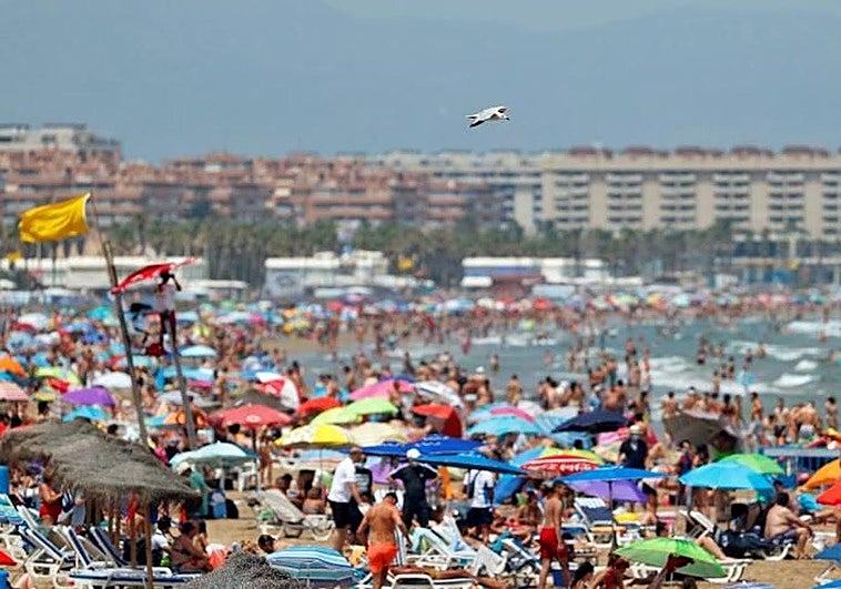 España emerge como el gran «destino refugio» ante la crisis en el Golfo