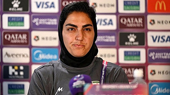 La capitana de la selección de Irán retira la solicitud de asilo en Australia y regresa a su país