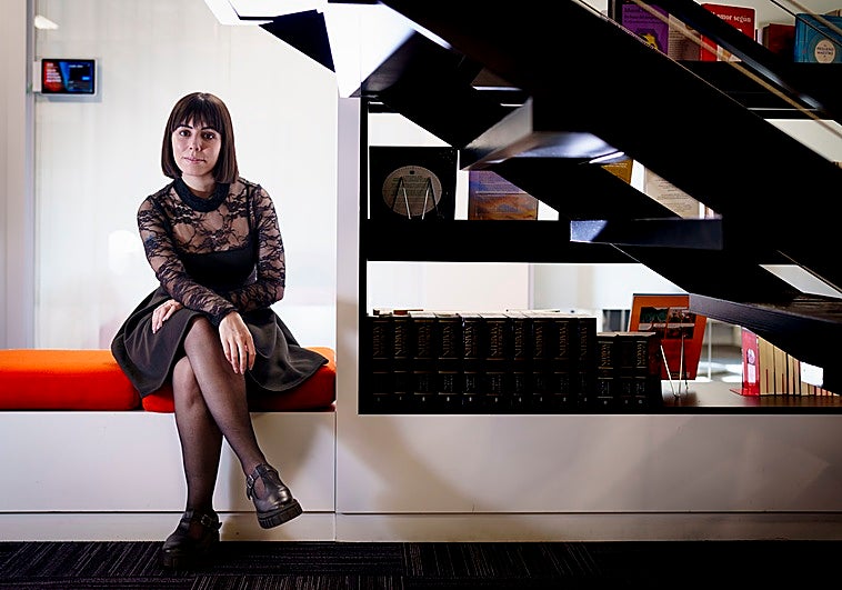 «La rabia me ayuda a escribir»