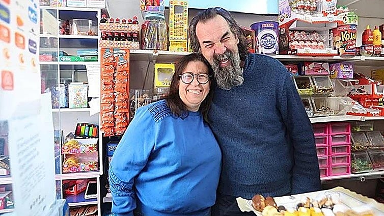 El kiosco de Salamanca que ha repartido el mayor premio de la historia de la Lotería Primitiva: «Es como dar el Gordo en Navidad»