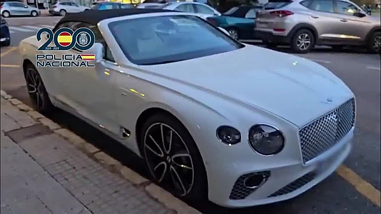 La Policía Nacional detiene a tres personas que actuaban como testaferros para evitar el embargo de bienes de lujo tras la guerra de Ucrania