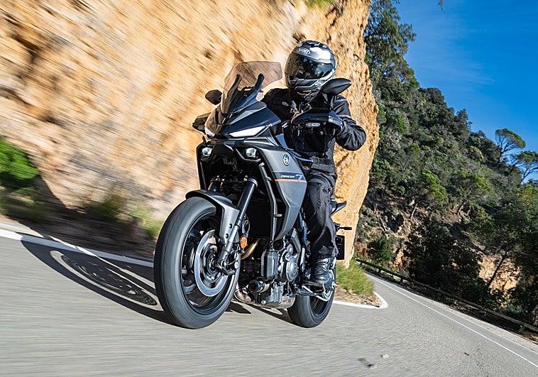 Prueba Yamaha Tracer 7 Y-AMT 2026: Tiempos de cambio (automatizado)