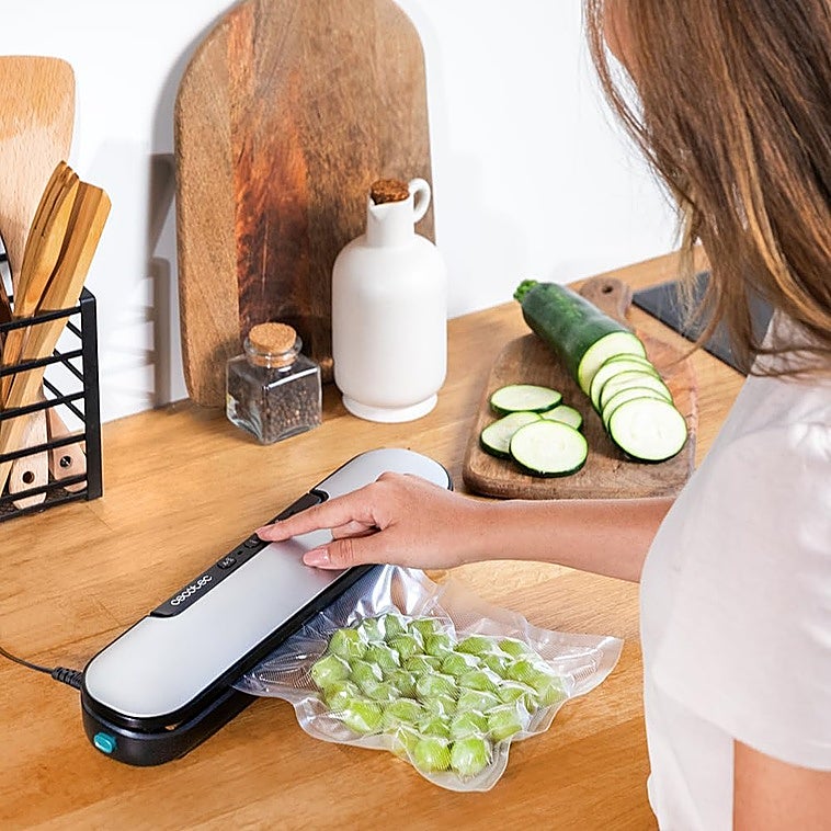 Las mejores envasadoras al vacío para conservar alimentos sin ocupar espacio en el congelador