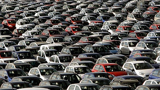Las matriculaciones de turismos crecen un 11% en marzo y rozan el récord de 2005