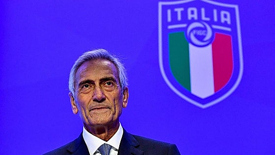 Dimite el presidente del fútbol italiano tras la tercera ausencia consecutiva en un Mundial