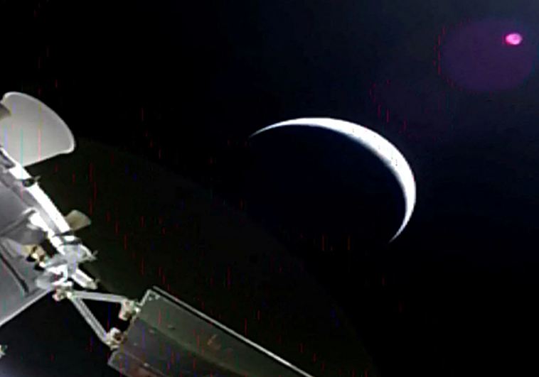 Los astronautas de la Artemis 2 completan con éxito la maniobra decisiva y «están ya de camino a la Luna»