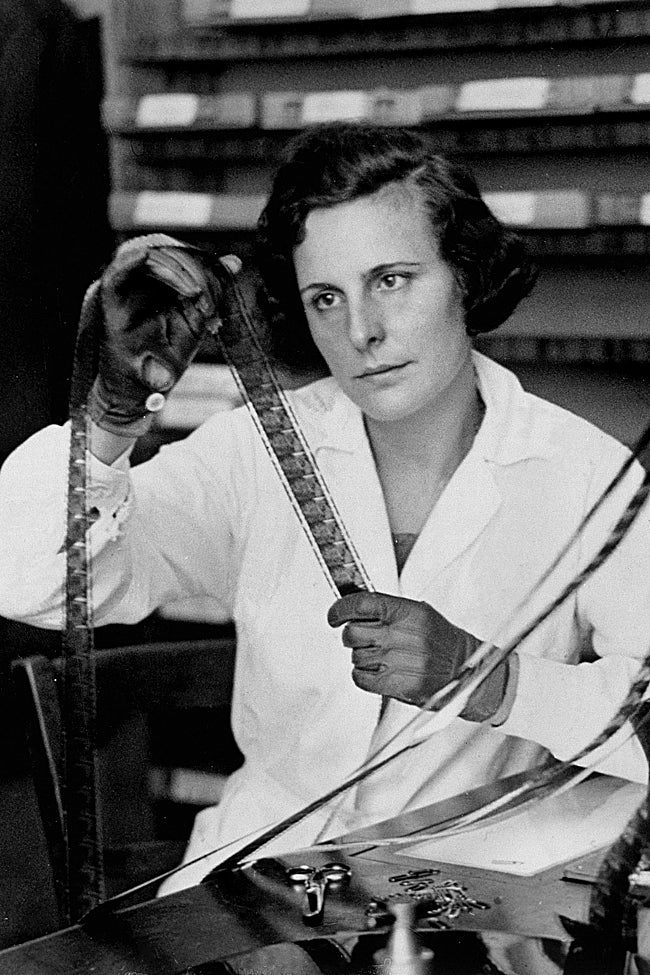 Riefenstahl kurgu odasında.