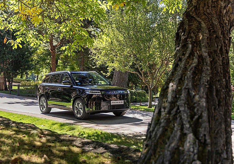 El Jaecoo 5 EV conquista el asfalto y la ciudad con su diseño y potencia