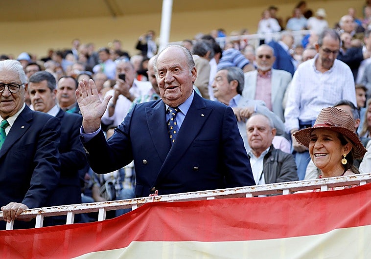 Juan Carlos I reaparece hoy en La Maestranza tras la desclasificación de los papeles del 23-F