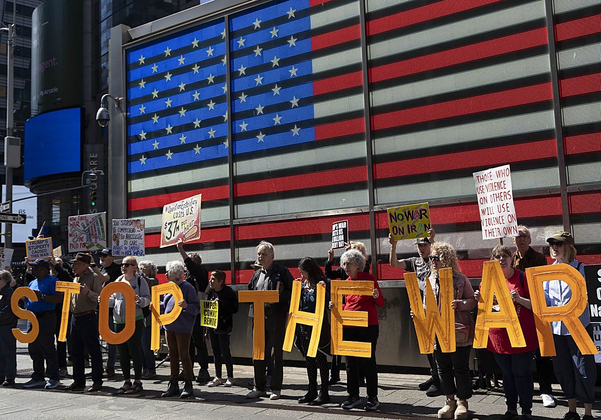 Un ataque al campo de gas iraní encarniza la guerra en la cuenta atrás ...
