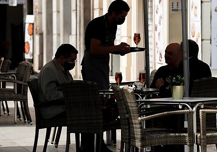 España supera por primera vez en la historia los 22 millones de ocupados