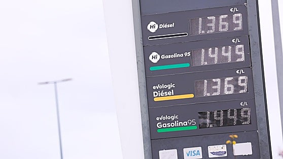 La guerra de precios llega a los surtidores: Moeve y Naturgy contratacan a Repsol y amplían sus descuentos