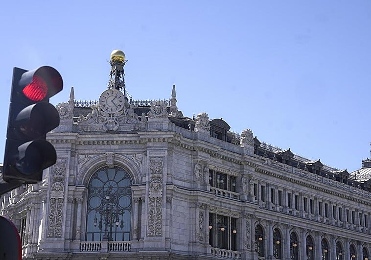 La guerra en Oriente Medio dispara la rentabilidad de las letras del Tesoro a máximos en año y medio