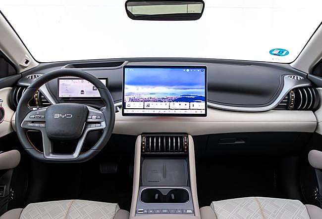 Interior del BYD ATTO 3 EVO