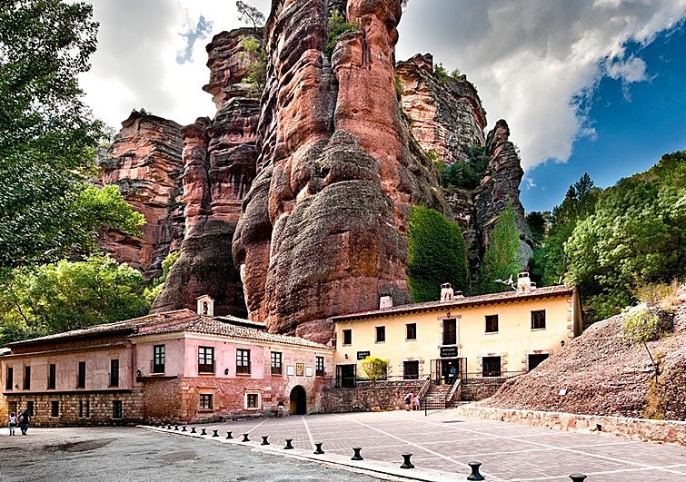 Un hombre muere al caer por las escaleras del mirador de un santuario en Guadalajara